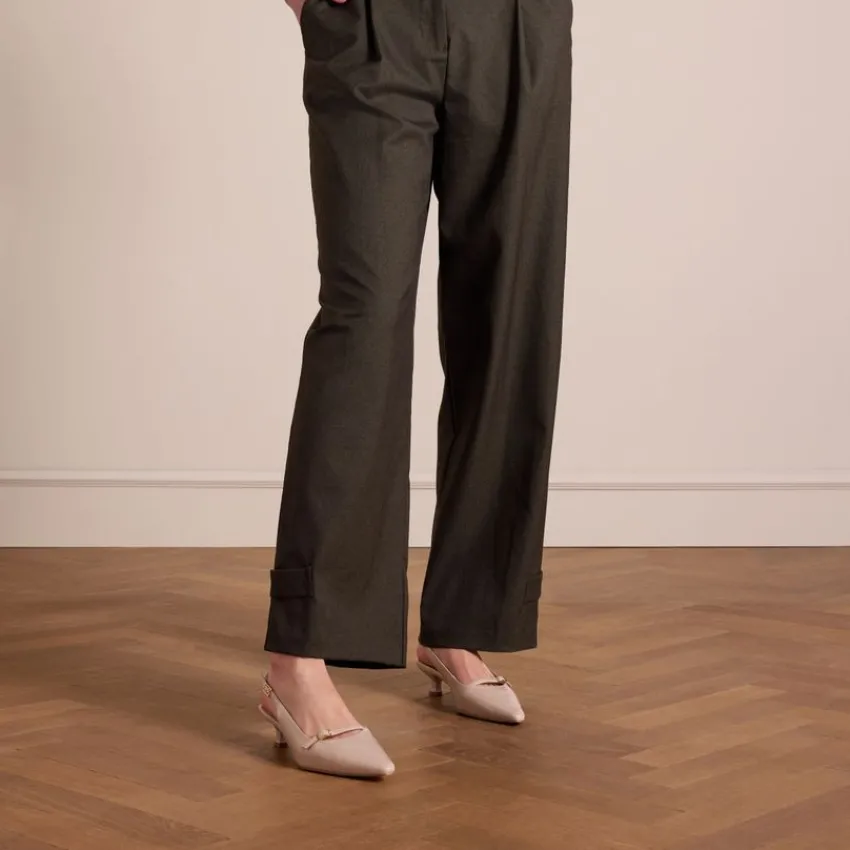 Manfield Beige lak slingbacks^DAMES Pumps|Slingbacks