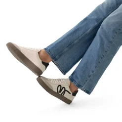 Manfield Beige leren sneakers^DAMES Sneakers