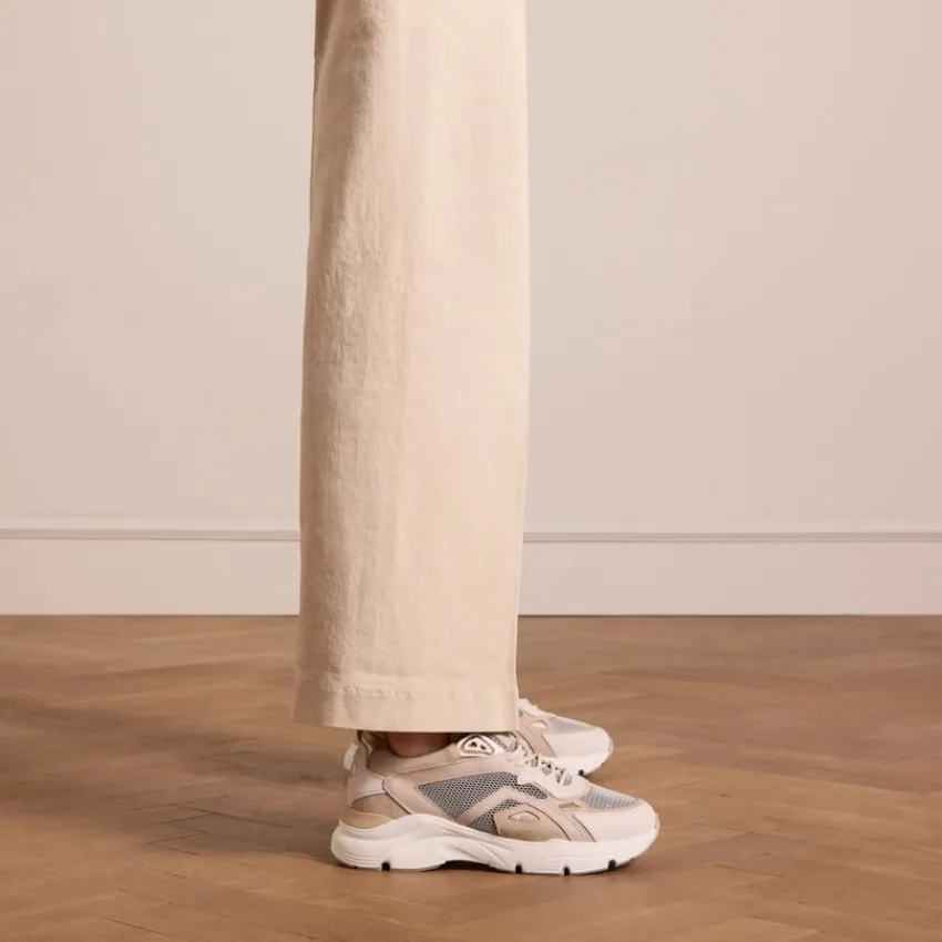 Manfield Beige leren sneakers suède details^DAMES Sneakers