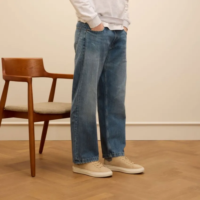 Manfield Beige nubuck sneakers met grijze details^Heren Sneakers