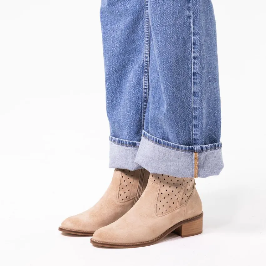 Manfield Beige suède enkellaarsjes^DAMES Enkellaarsjes
