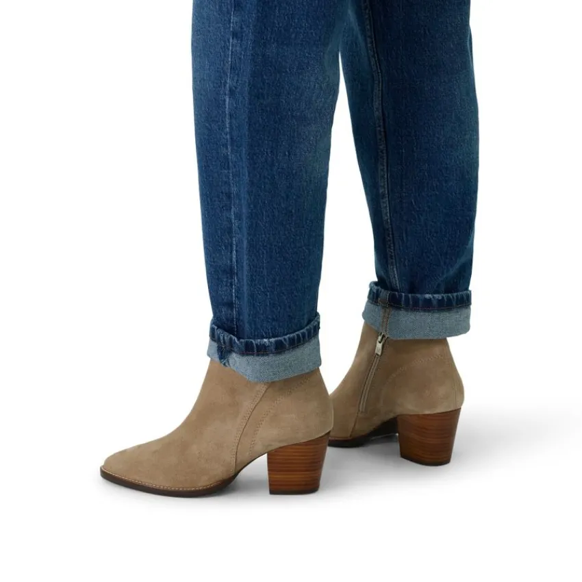 Manfield Beige suède enkellaarsjes met hak^DAMES Enkellaarsjes