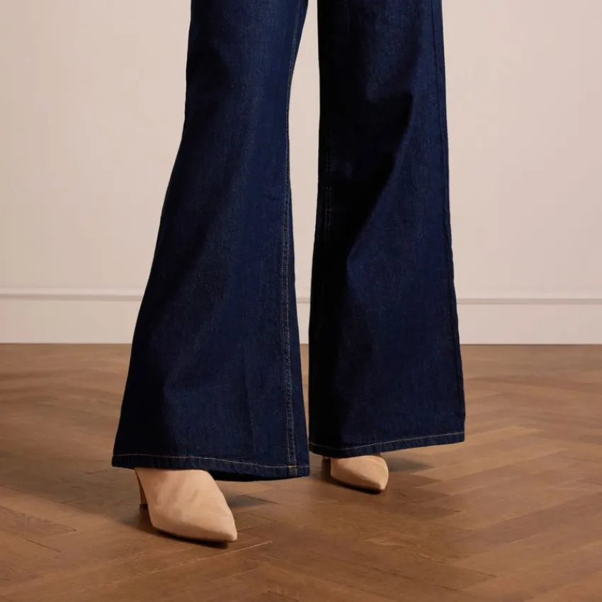 Manfield Beige suède enkellaarsjes met hak^DAMES Enkellaarsjes