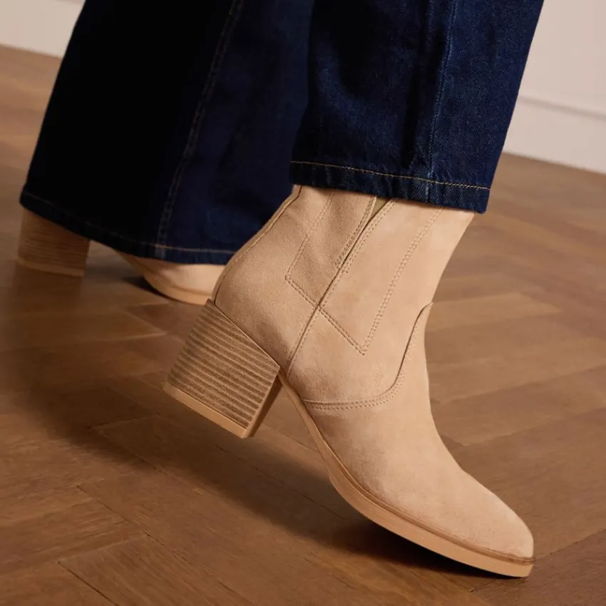 No Stress Beige suède enkellaarsjes met hak^DAMES Enkellaarsjes