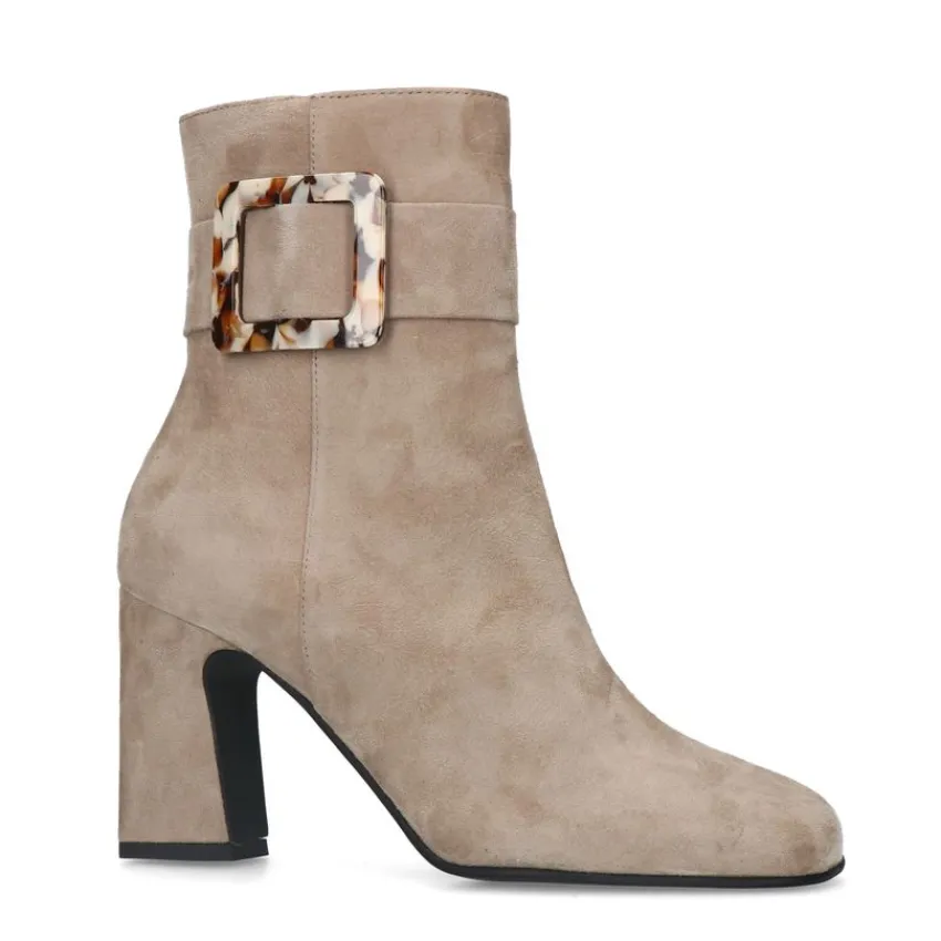 Manfield Beige suède enkellaarsjes met gesp^DAMES Enkellaarsjes