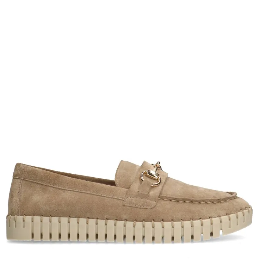 Manfield Beige suède loafer met goudkleurig detail^DAMES Loafers