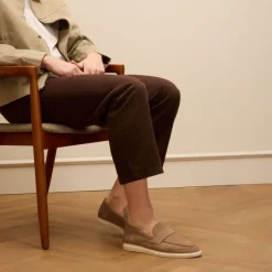 Manfield Beige suède loafers^Heren Loafers