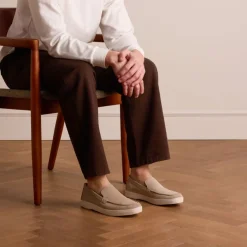 Manfield Beige suède loafers^Heren Loafers