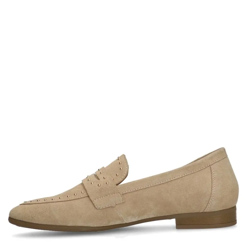 Manfield Beige suède loafers met goudkleurige studs^DAMES Loafers
