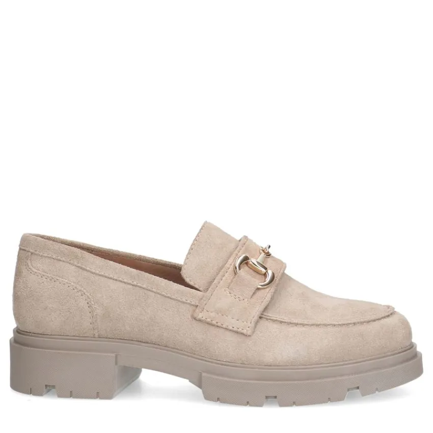 Manfield Beige suède loafers met goudkleurige details^DAMES Loafers