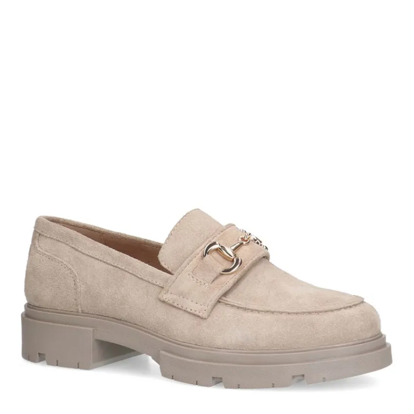 Manfield Beige suède loafers met goudkleurige details^DAMES Loafers