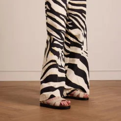 Manfield Beige suède sandalen^DAMES Sandalen