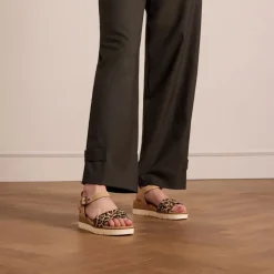 No Stress Beige suède sandalen met leopard details^DAMES Sandalen