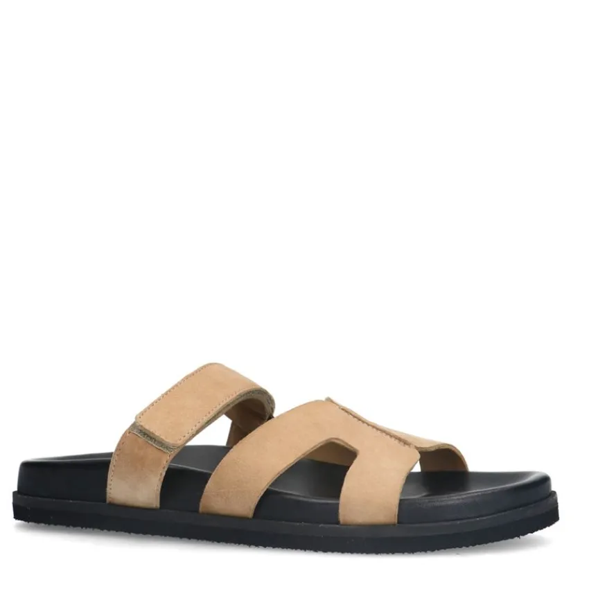 Manfield Beige suède slippers met bandje^DAMES Slippers