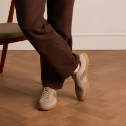 Manfield Beige suède sneakers^Heren Sneakers