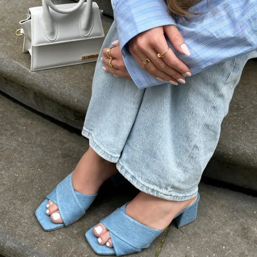 Manfield Blauwe denim pumps^DAMES Sandalen