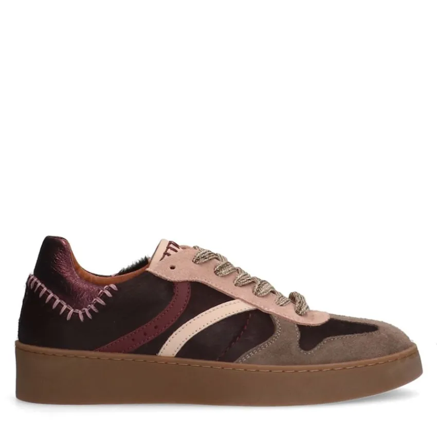 Manfield Bordeaux rode suède sneakers met details^DAMES Sneakers