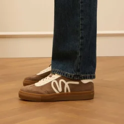 Manfield Bruine suède sneakers^DAMES Sneakers