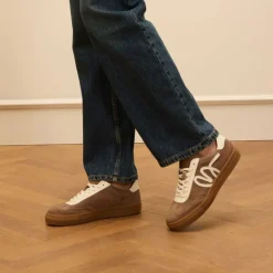 Manfield Bruine suède sneakers^DAMES Sneakers