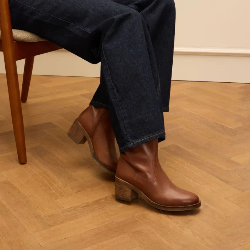 Manfield Cognac leren enkellaarsjes met hak^DAMES Enkellaarsjes