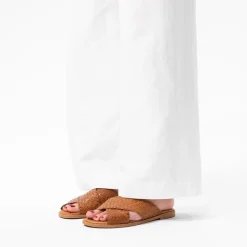 Manfield Cognac leren gevlochten slippers^DAMES Slippers