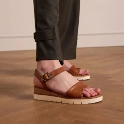 No Stress Cognac leren sandalen met witte zool^DAMES Sandalen