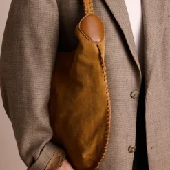Manfield Cognac suède handtas met gevlochten details^ Handtassen