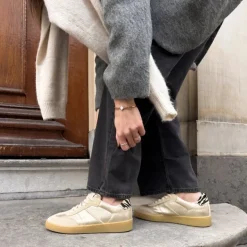 Manfield Gouden leren sneakers met zebra details^DAMES Sneakers