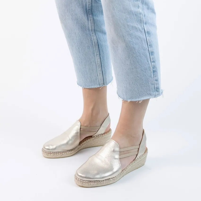 Manfield Gouden metallic leren sleehakken^DAMES Espadrilles|Sandalen