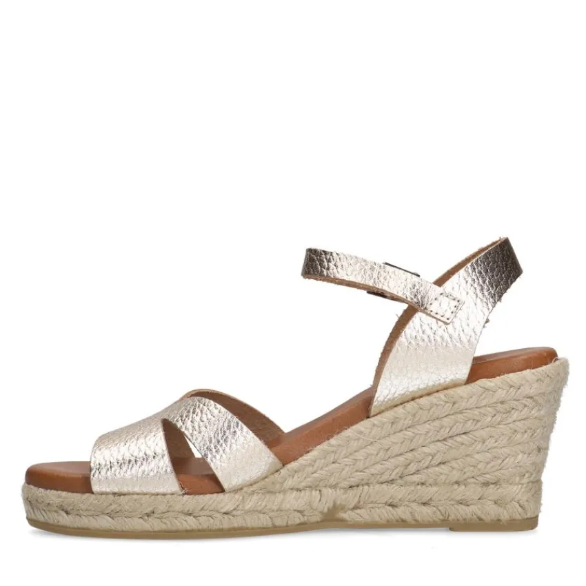 Manfield Goudkleurige leren sleehakken^DAMES Espadrilles|Sandalen