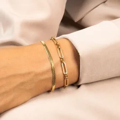 Manfield Goudkleurige schakelarmband van stainless steel^ Sieraden