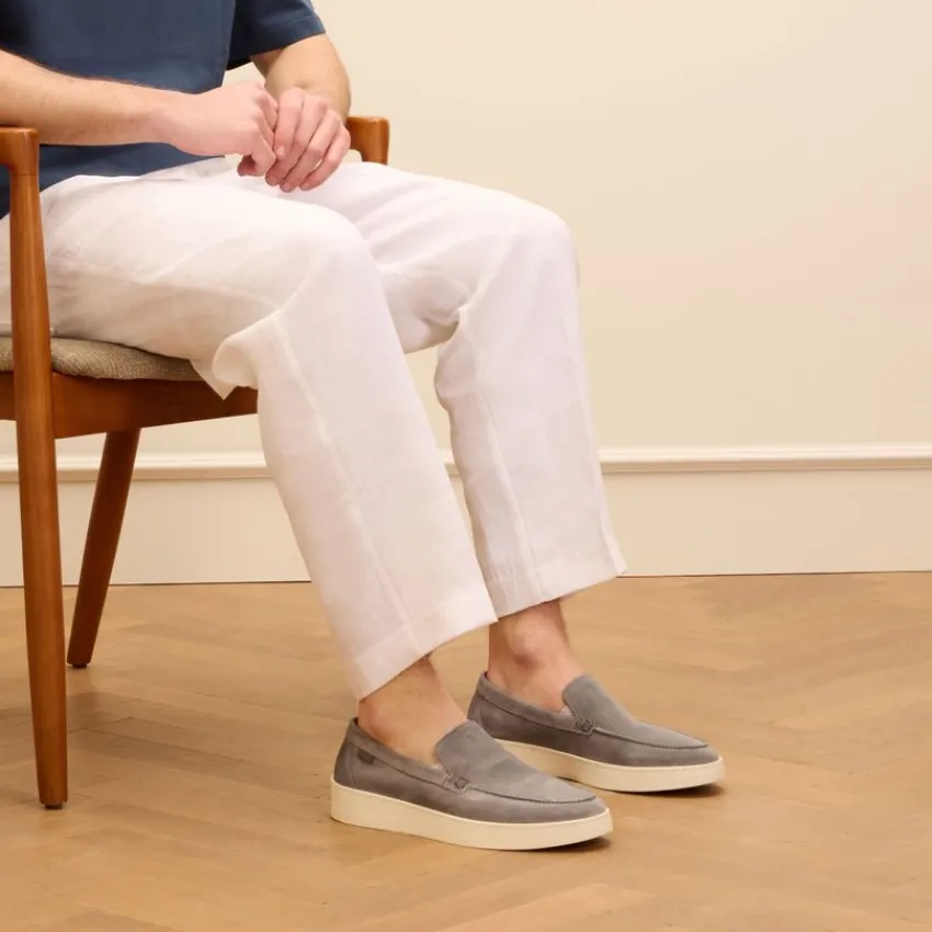 Manfield Grijze suède loafers^Heren Loafers