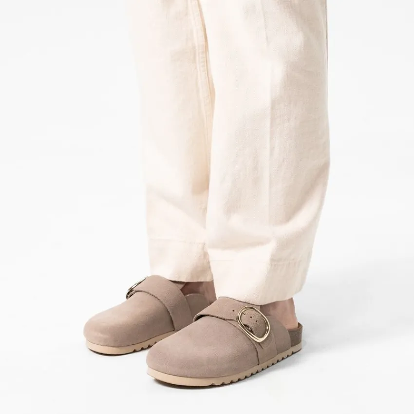 Manfield Grijze suède muiltjes met gesp^DAMES Slippers