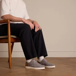 Manfield Grijze suède sneakers^Heren Veterschoenen