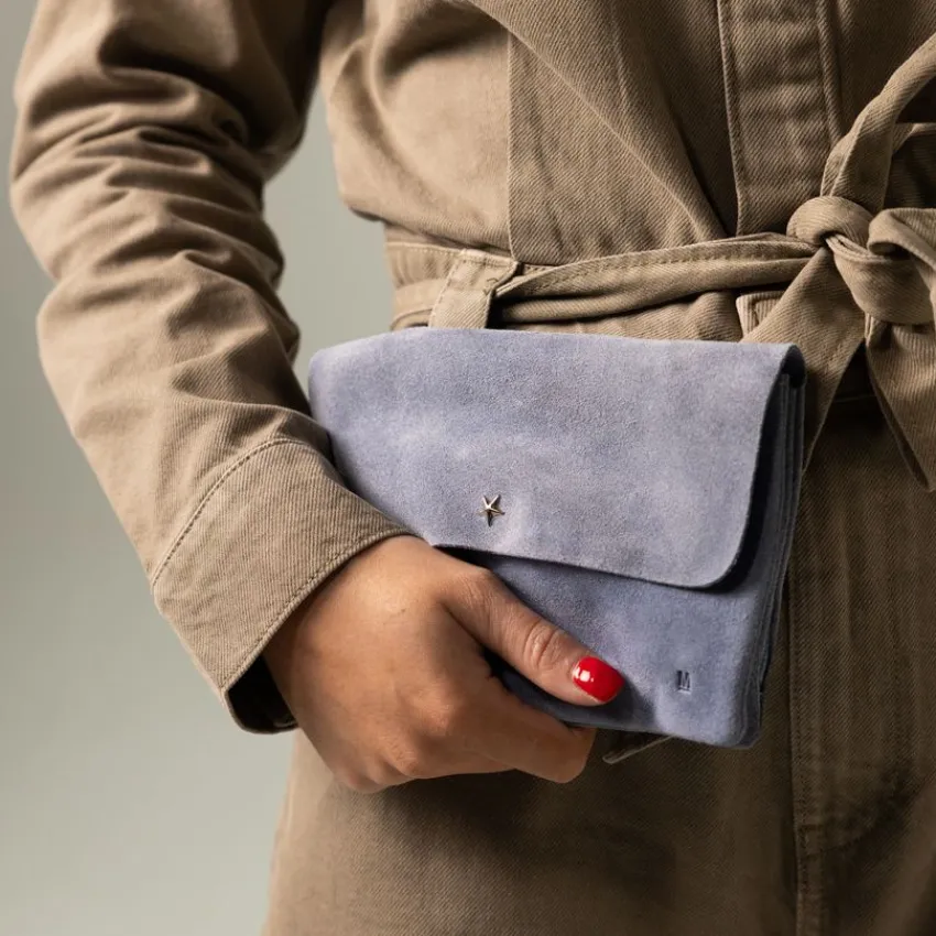 Manfield Licht blauwe suède clutch^ Clutches
