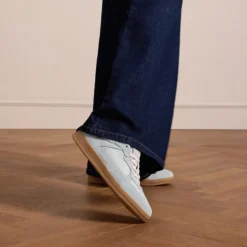 Manfield Lichtblauwe suède sneakers^DAMES Sneakers