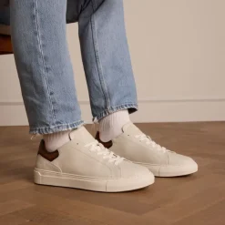 Manfield Off white leren sneakers met bruine details^Heren Sneakers