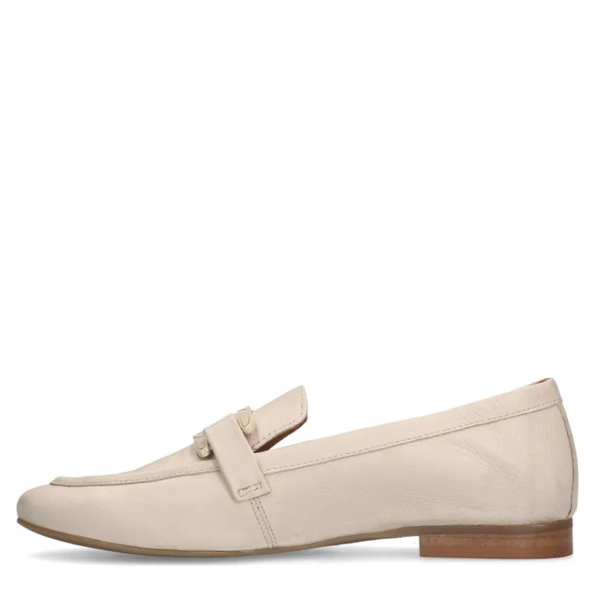 Manfield Roomwitte leren loafers met detail^DAMES Loafers