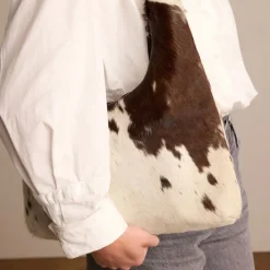 Manfield Schoudertas met cowprint^ Schoudertassen