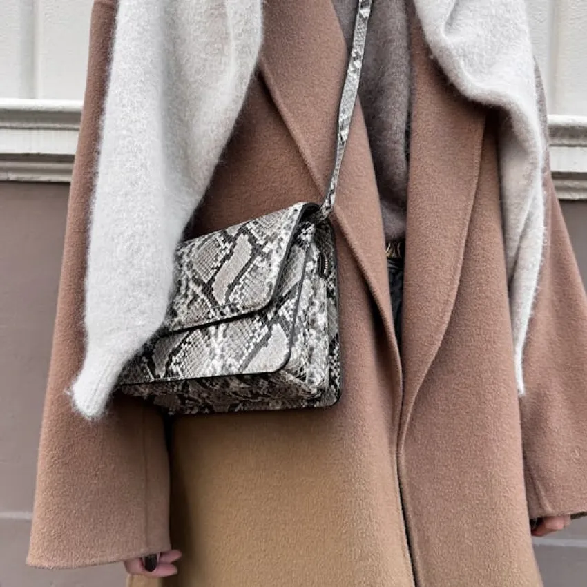 Manfield Slangenprint schoudertas^ Schoudertassen