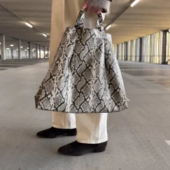 Manfield Snakeprint shopper^ Shoppers