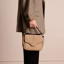 Manfield Taupe leren schoudertas^ Schoudertassen