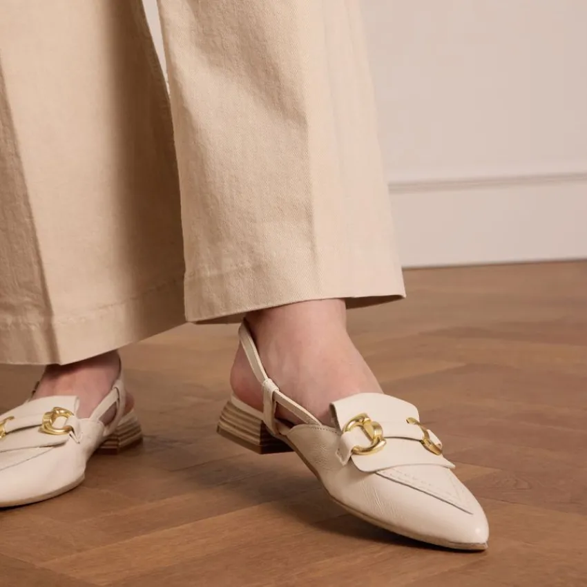 Manfield Witte leren slingbacks met goudkleurige chain^DAMES Pumps|Slingbacks
