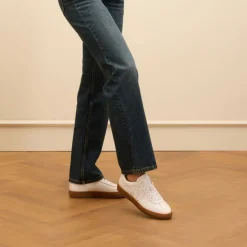 Manfield Witte leren sneakers^DAMES Sneakers