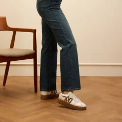 Manfield Witte leren sneakers met leopard details^DAMES Sneakers