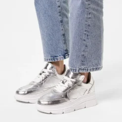 Manfield Zilveren leren sneakers^DAMES Sneakers