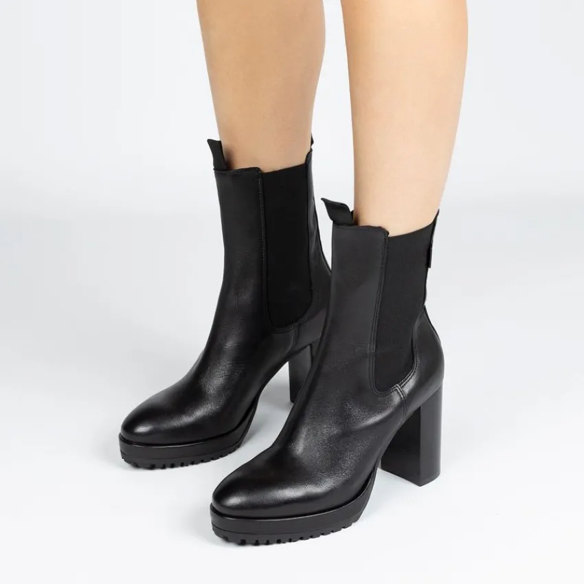 Manfield Zwarte leren chelsea boots met hoge hak^DAMES Enkellaarsjes