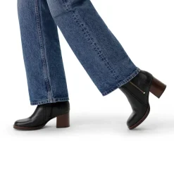 Manfield Zwarte leren enkellaarsjes met hak^DAMES Enkellaarsjes