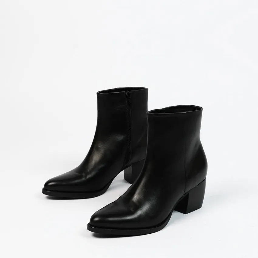 Manfield Zwarte leren enkellaarsjes^DAMES Enkellaarsjes