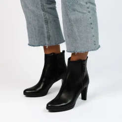 Manfield Zwarte leren enkellaarsjes met hak^DAMES Enkellaarsjes